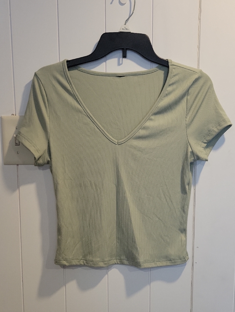 V-Neck Short Sleeve Ribbed Top - Light Sage